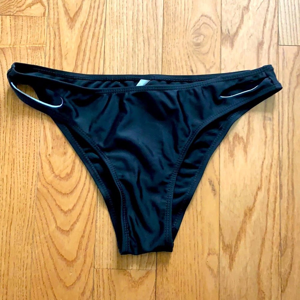 Bikini bottoms